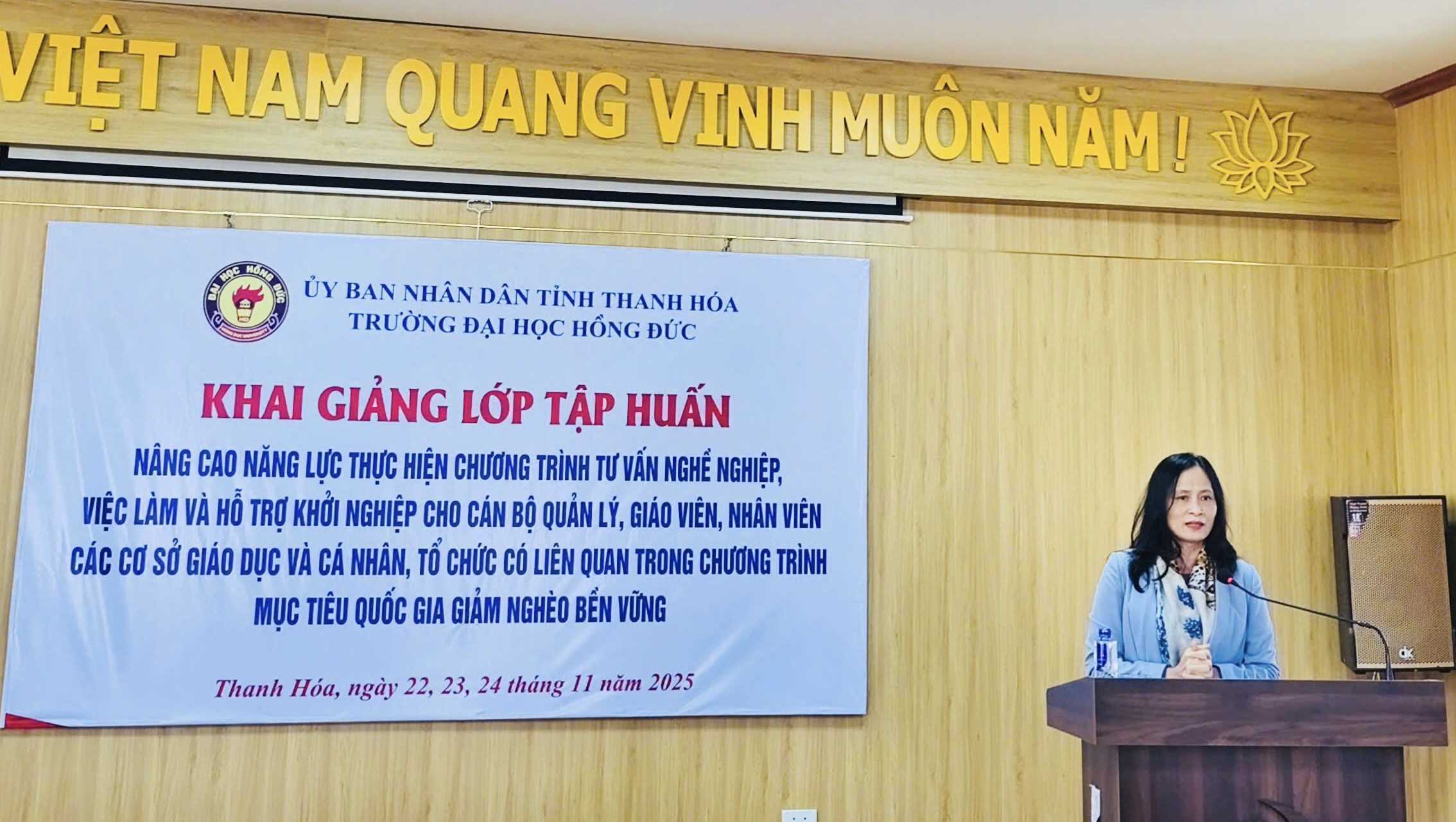 Khai giảng lớp tập huấn nâng cao năng lực hỗ trợ nghề nghiệp và khởi nghiệp cho cán bộ, giáo viên